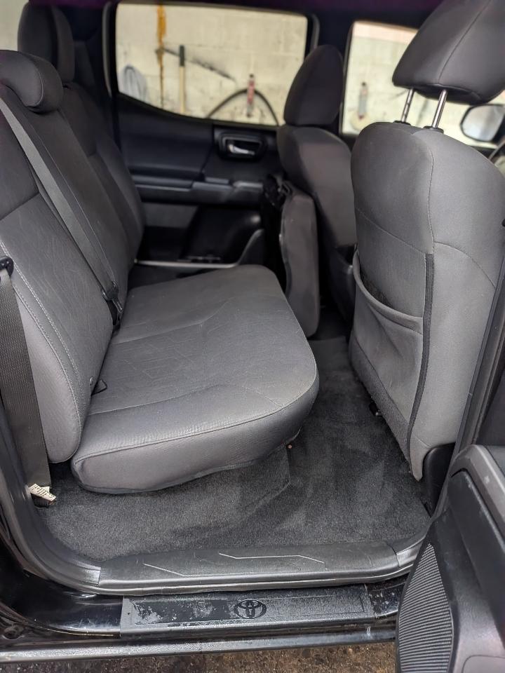 Toyota Tacoma 4WD Double Cab LB V6 AT TRD Sport (Natl) 2018