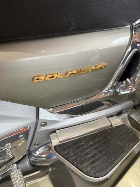 Honda GL1800 (Gold Wing)  2003