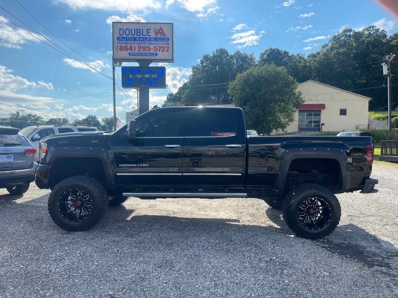 2018 GMC Sierra 2500HD Denali Crew Cab 4WD