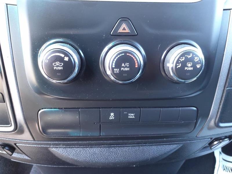 RAM 1500 Tradesman Quad Cab 4WD 2013