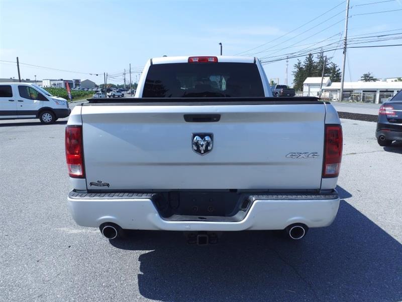 RAM 1500 Tradesman Quad Cab 4WD 2013