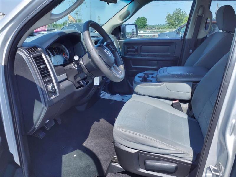 RAM 1500 Tradesman Quad Cab 4WD 2013