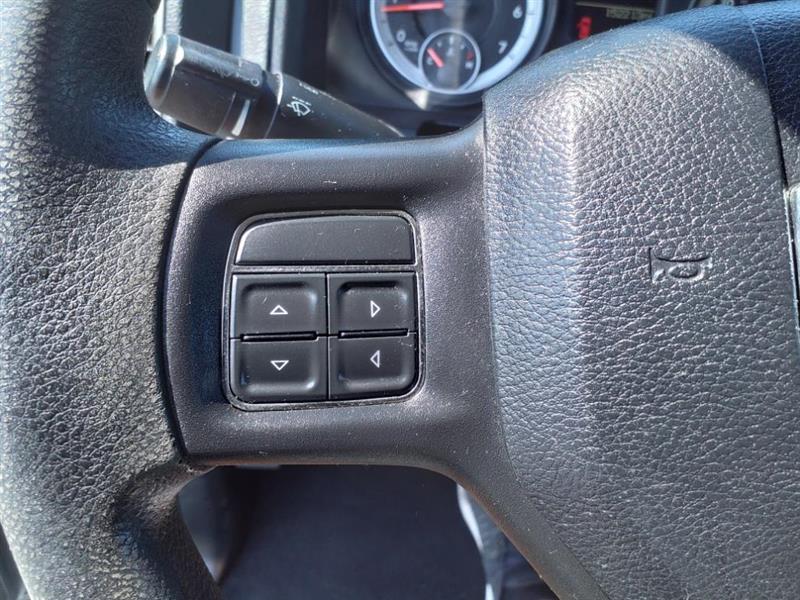 RAM 1500 Tradesman Quad Cab 4WD 2013