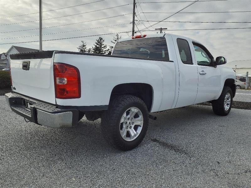 Chevrolet Silverado 1500 LS Extended Cab 4WD 2013