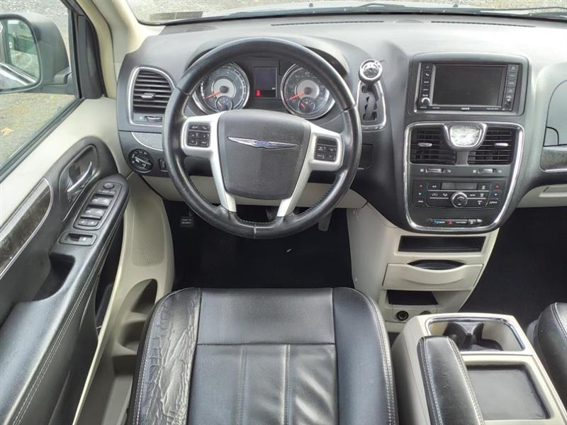 Chrysler Town & Country Touring 2014