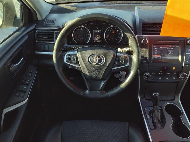 Toyota Camry SE 2015