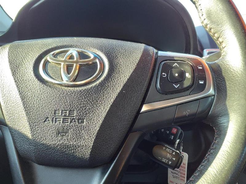 Toyota Camry SE 2015