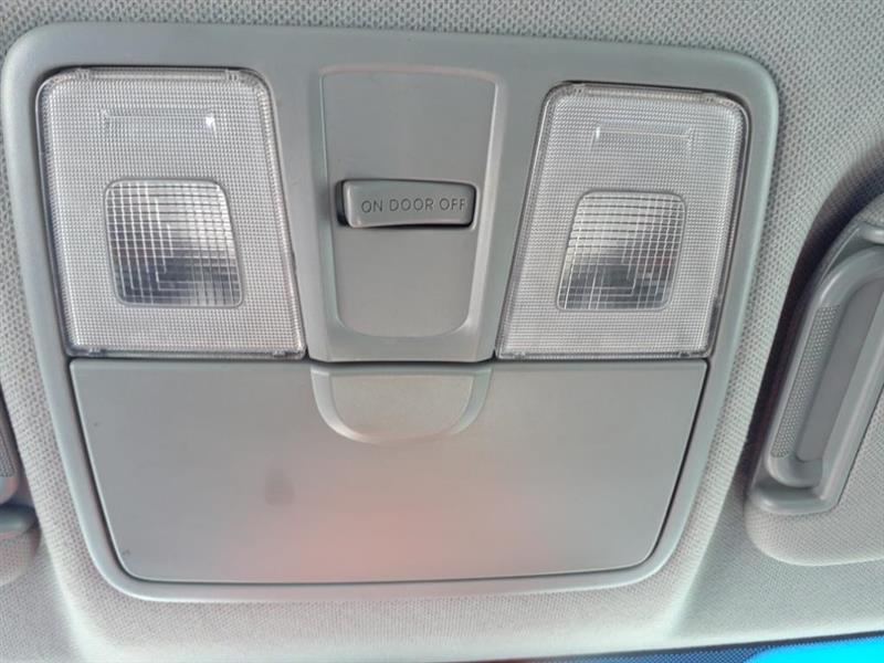 Hyundai Veloster Base 2013