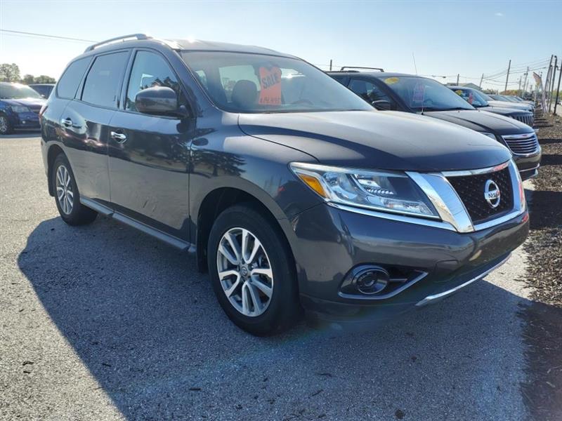 Nissan Pathfinder SV 4WD 2013