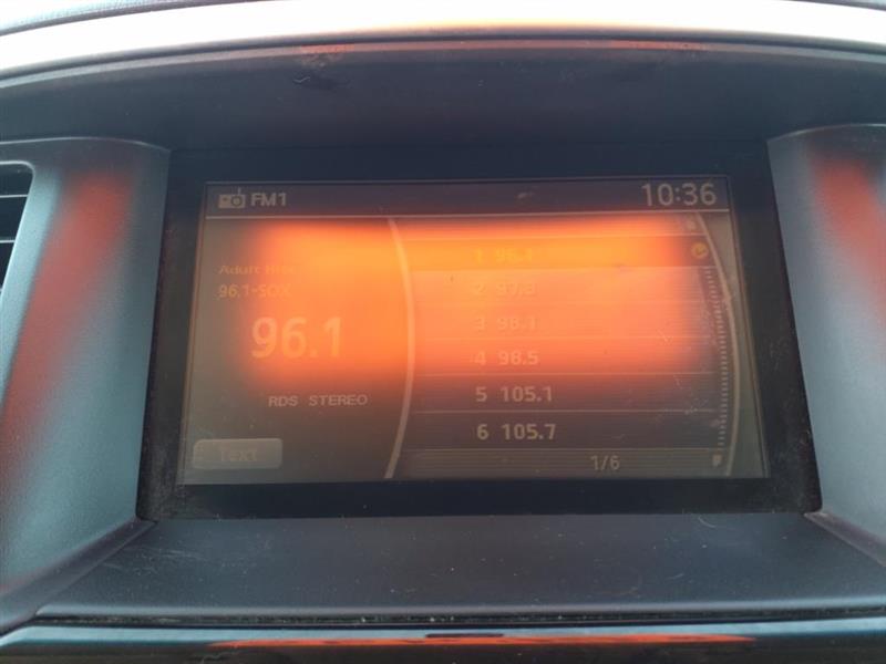 Nissan Pathfinder SV 4WD 2013