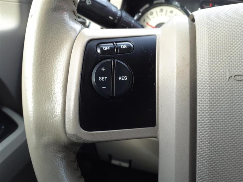 Ford Expedition Limited 4WD 2013