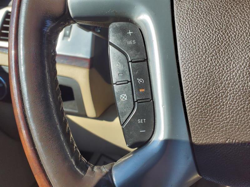 Cadillac Escalade ESV AWD Premium 2010