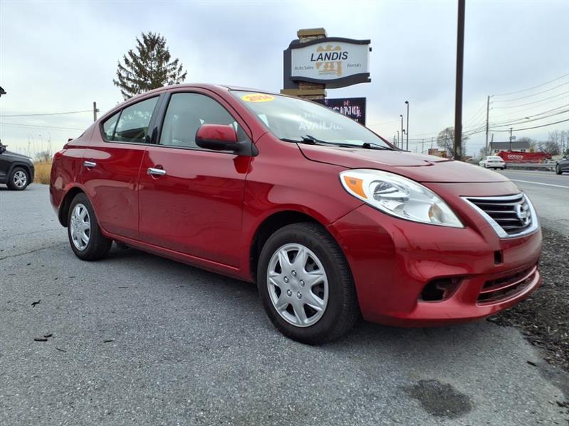 Nissan Versa 1.6 S Plus 2014