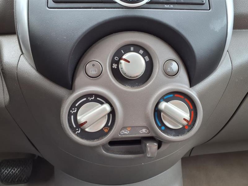 Nissan Versa 1.6 S Plus 2014