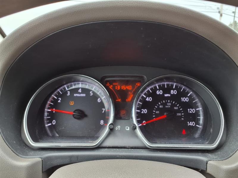 Nissan Versa 1.6 S Plus 2014