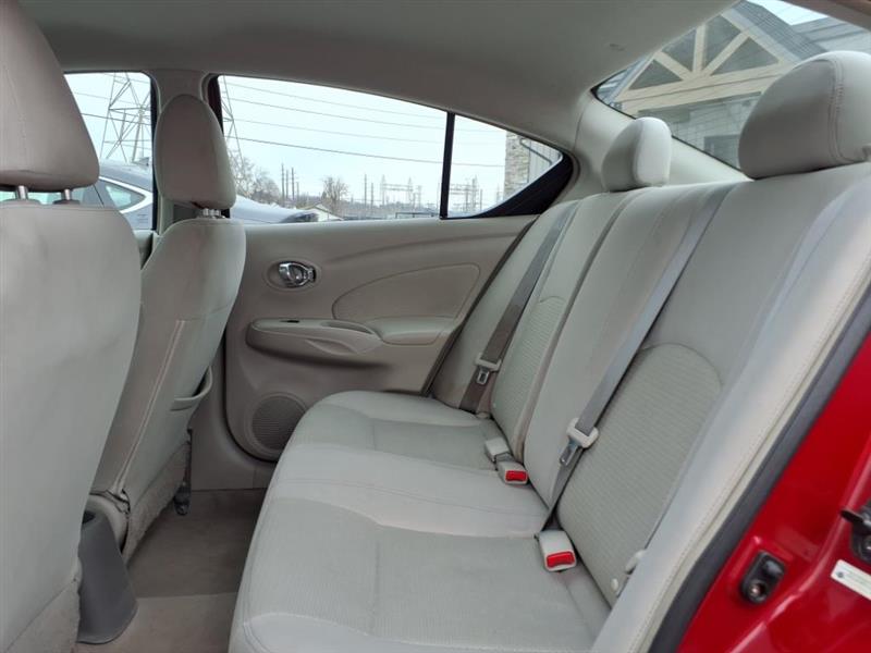 Nissan Versa 1.6 S Plus 2014