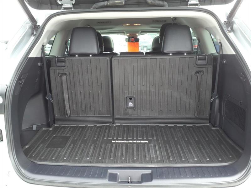 Toyota Highlander XLE AWD V6 2021