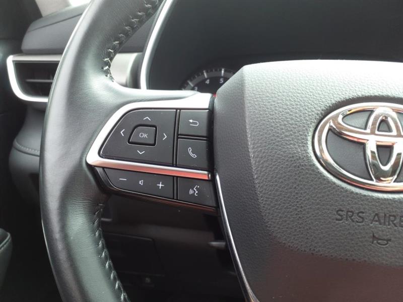 Toyota Highlander XLE AWD V6 2021