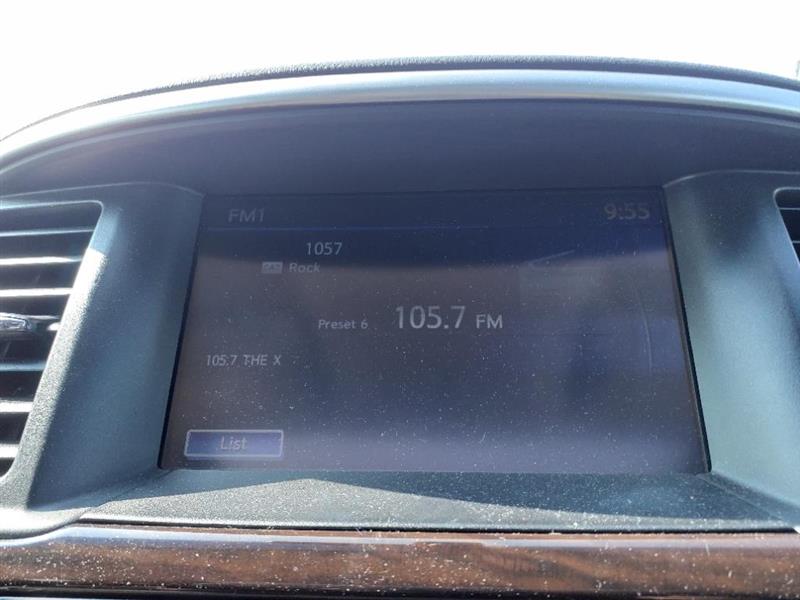 Nissan Pathfinder SV 4WD 2015