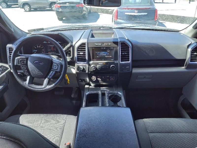 Ford F-150 XL SuperCrew 5.5-ft. Bed 4WD 2015