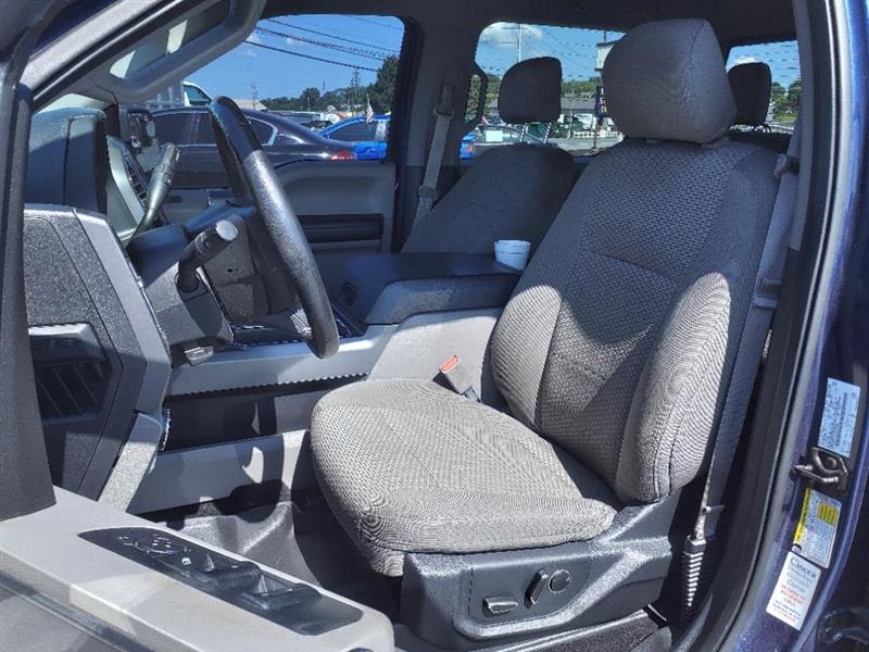 Ford F-150 XL SuperCrew 5.5-ft. Bed 4WD 2015