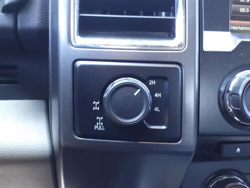 Ford F-150 XL SuperCrew 5.5-ft. Bed 4WD 2015