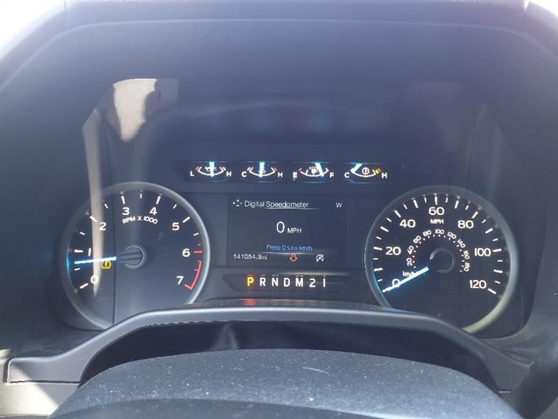 Ford F-150 XL SuperCrew 5.5-ft. Bed 4WD 2015