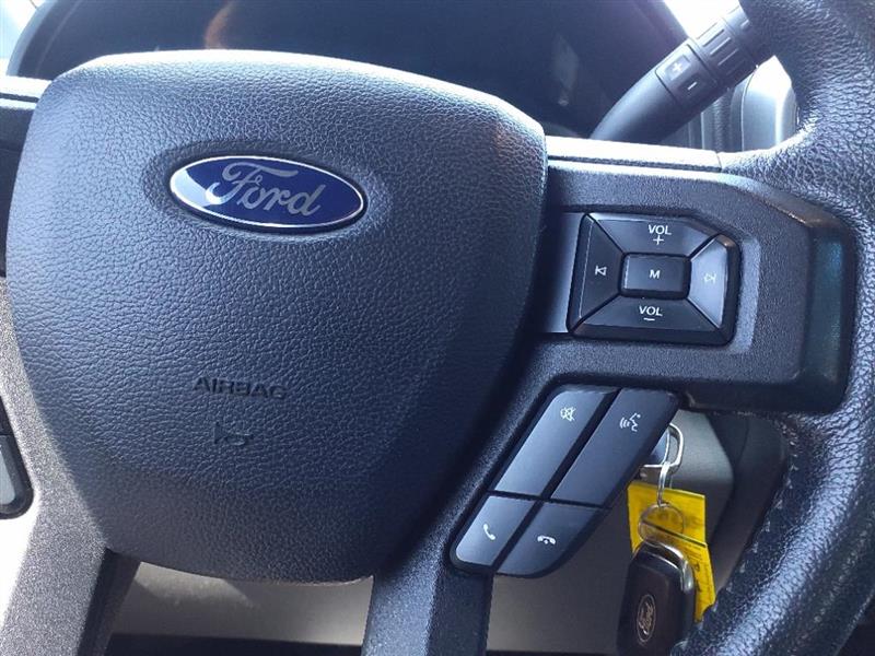 Ford F-150 XL SuperCrew 5.5-ft. Bed 4WD 2015