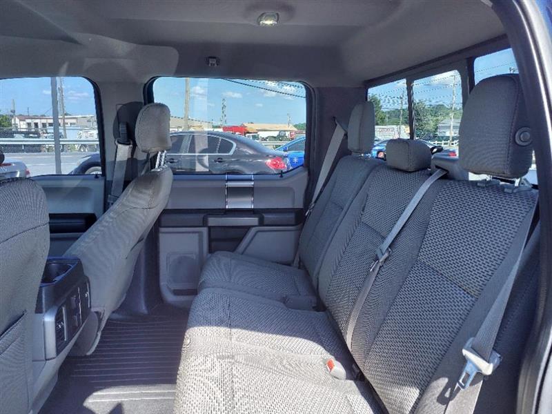Ford F-150 XL SuperCrew 5.5-ft. Bed 4WD 2015