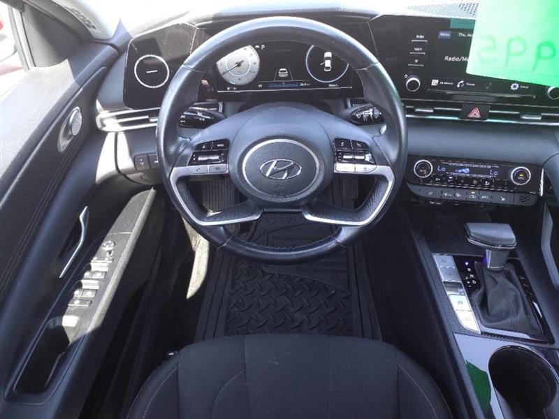 Hyundai Elantra SEL 2021