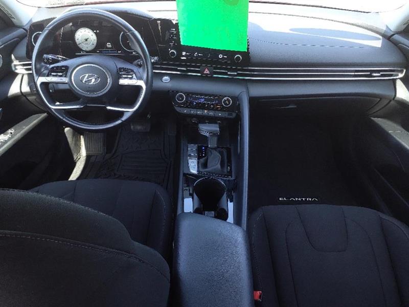 Hyundai Elantra SEL 2021