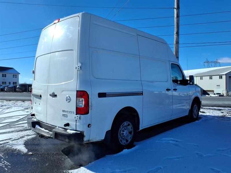 Nissan NV Cargo 2500 HD S V8 High Roof 2013