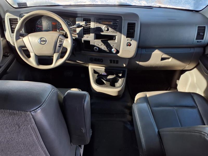 Nissan NV Cargo 2500 HD S V8 High Roof 2013