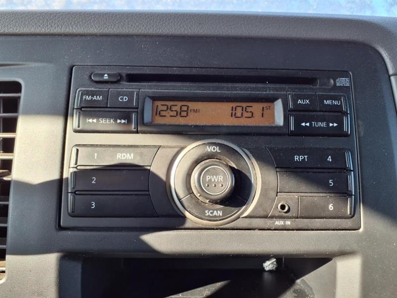 Nissan NV Cargo 2500 HD S V8 High Roof 2013