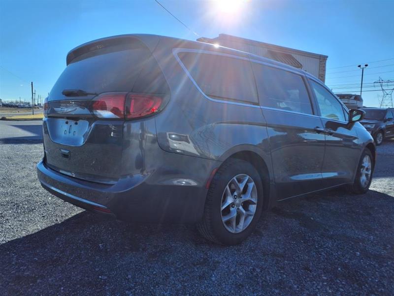 Chrysler Pacifica Touring Plus 2018