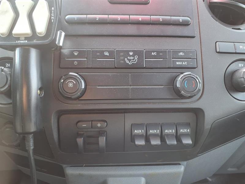 Ford F-350 SD XLT SuperCab Long Bed 4WD 2014