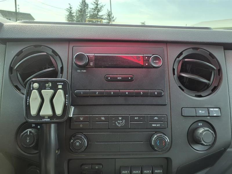 Ford F-350 SD XLT SuperCab Long Bed 4WD 2014