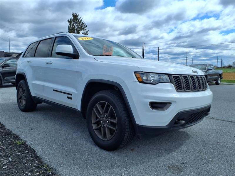 Jeep Grand Cherokee Laredo 4WD 2017
