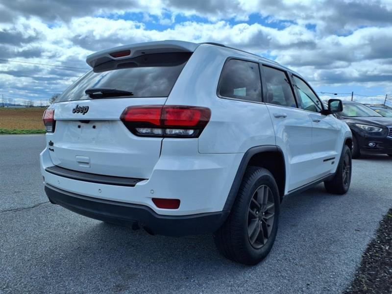 Jeep Grand Cherokee Laredo 4WD 2017