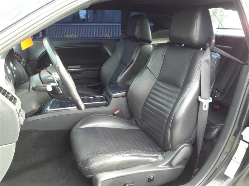 Dodge Challenger SXT 2012