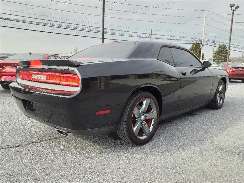 Dodge Challenger SXT 2012