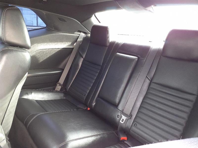 Dodge Challenger SXT 2012