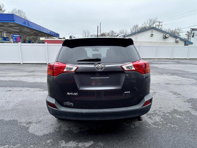 Toyota RAV4 XLE AWD 2013