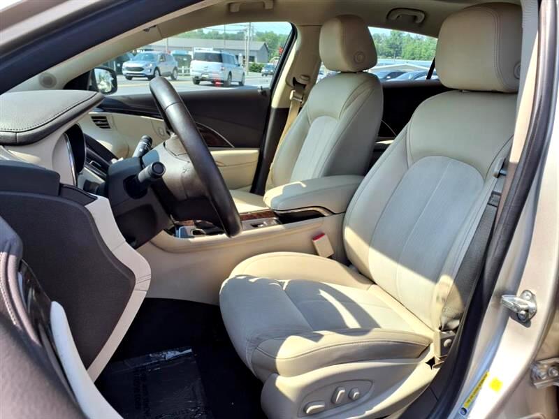 Buick LaCrosse Base 2016