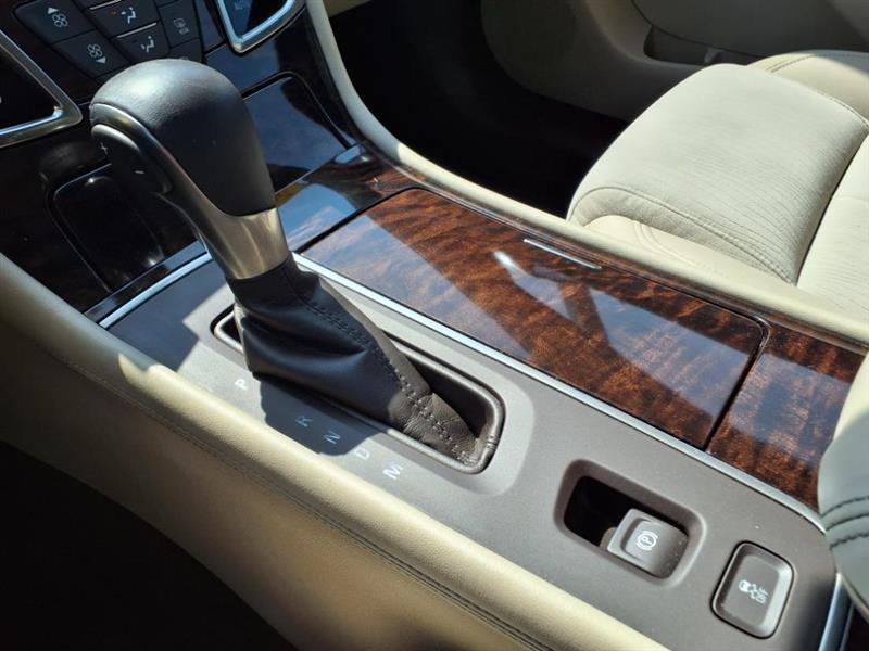 Buick LaCrosse Base 2016