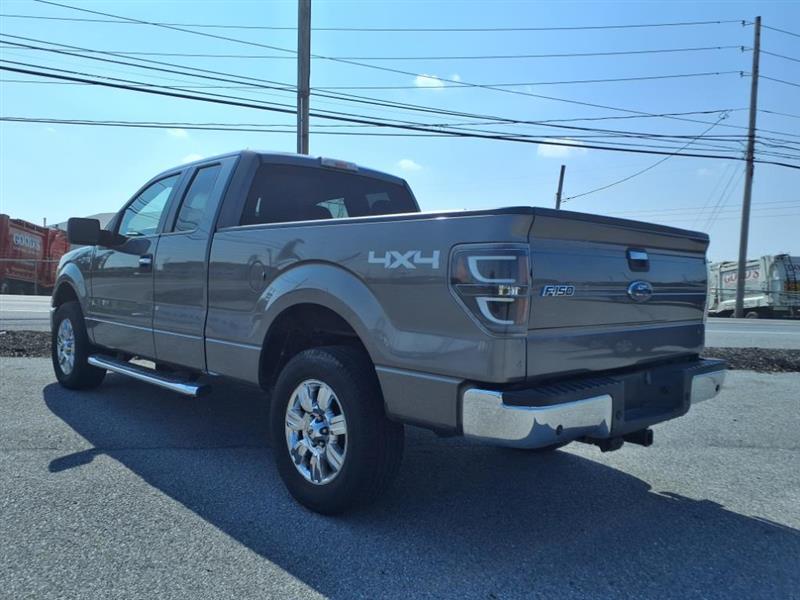 Ford F-150 XLT SuperCab 8-ft. Bed 4WD 2010