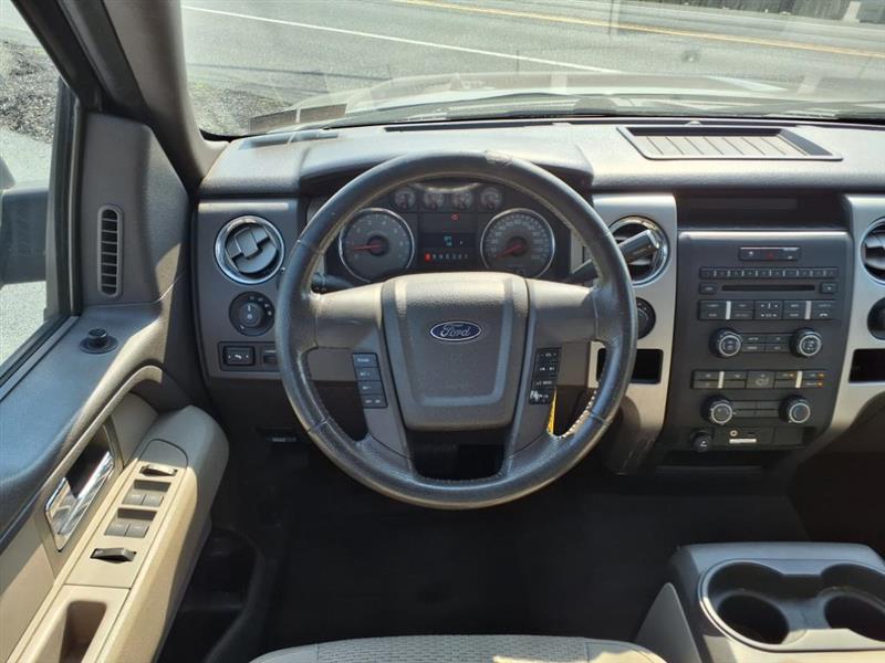 Ford F-150 XLT SuperCab 8-ft. Bed 4WD 2010