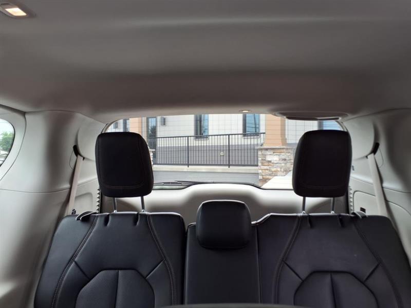 Chrysler Pacifica Touring-L Plus 2017