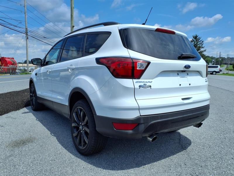 Ford Escape SE FWD 2019