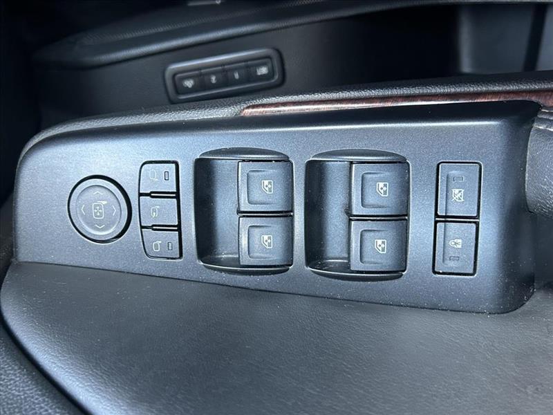 GMC Yukon SLT 4WD 2015